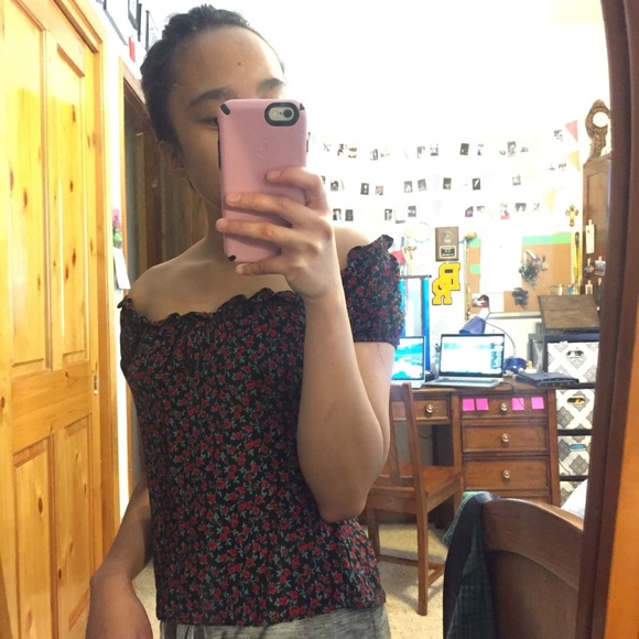 SOLD ON MERCARI, Reformation Kirsten Top - Picture 7 of 7